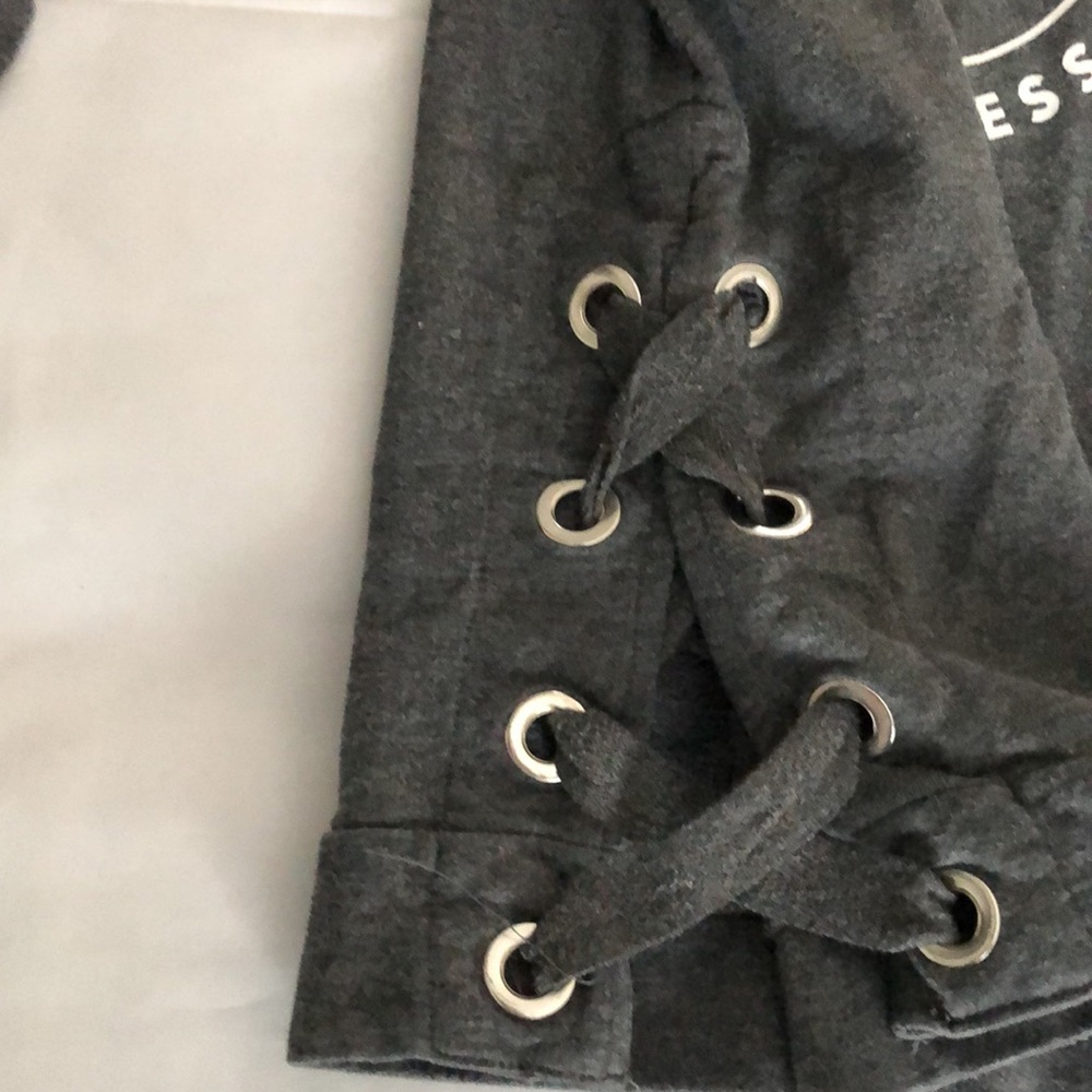 Girls size 14 gray sweater - Picture 4 of 6